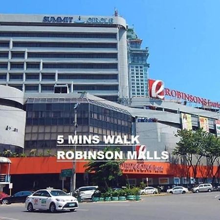 Horizon 101 A2 Shortwalk Robinson Mall Mango Square Bar Lägenhet Cebu Exteriör bild